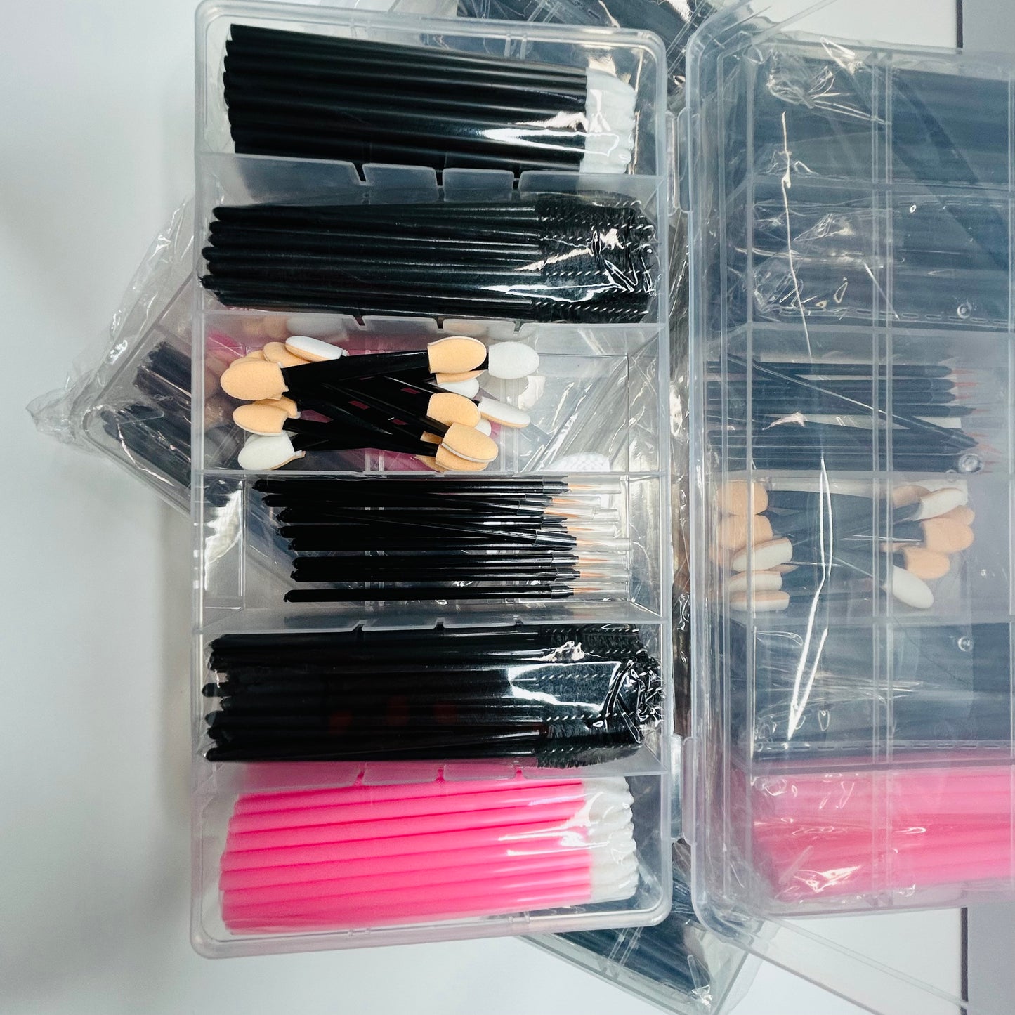 Ensemble Professionnel d’Accessoires Jetables – 220 pièces avec Boîtier Organisateur